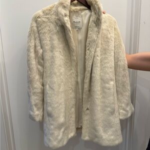 Madewell Elegant Cream Faux Fur Coat